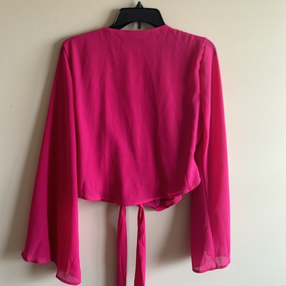NWT wrap tie crop blouse - Picture 5 of 8